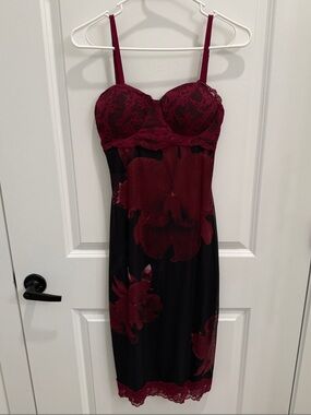 Fashion Nova Black and Burgundy Lace Bustier Midi Dress